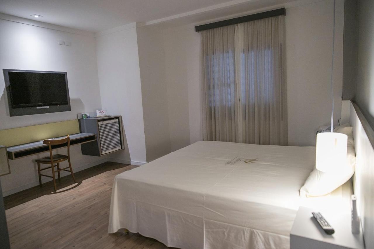 Uniclass Hotel Pinheiros เซาเปาโล ภายนอก รูปภาพ